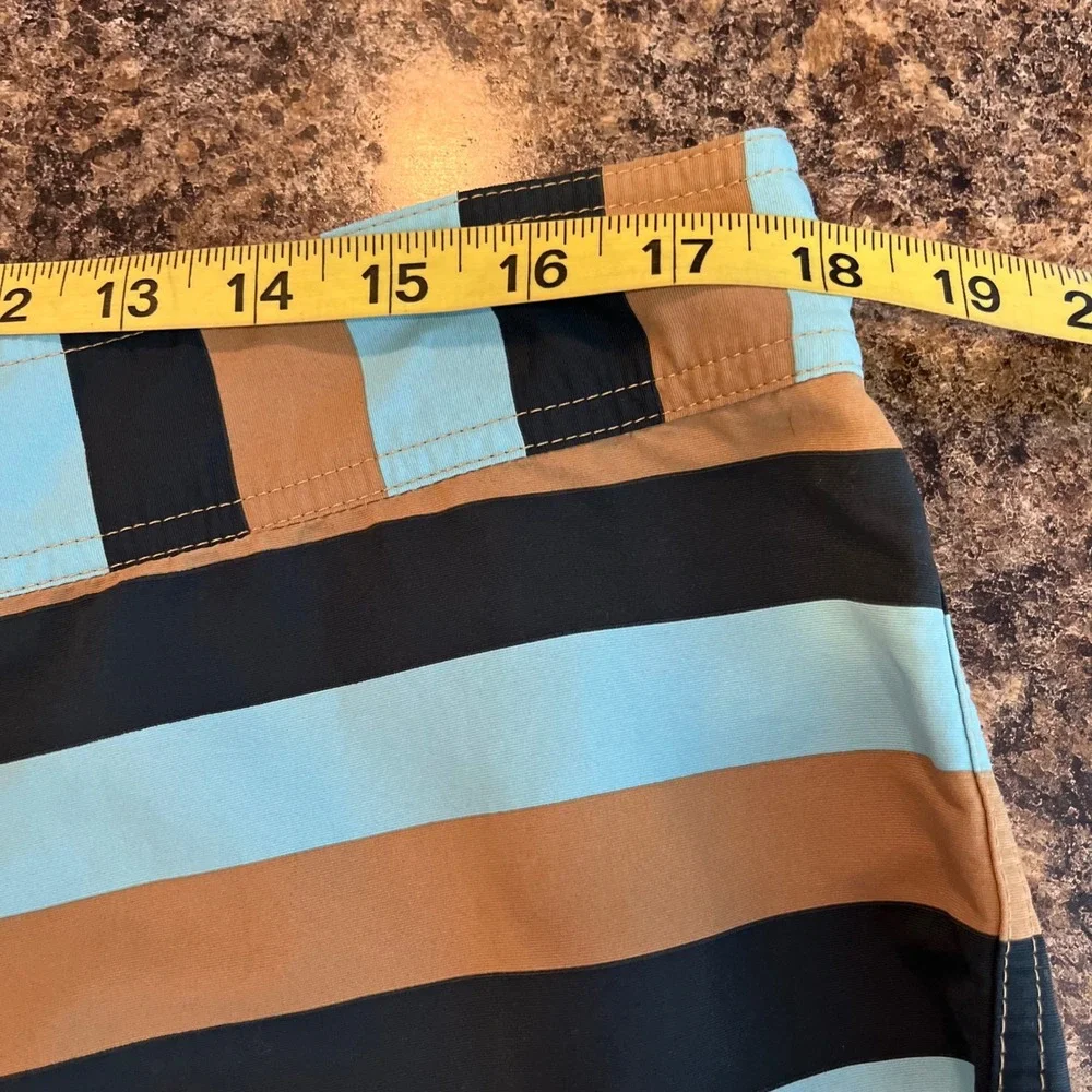 Patagonia Men Size 38 Wavefarer Board Shorts Striped Blue‎ Brown